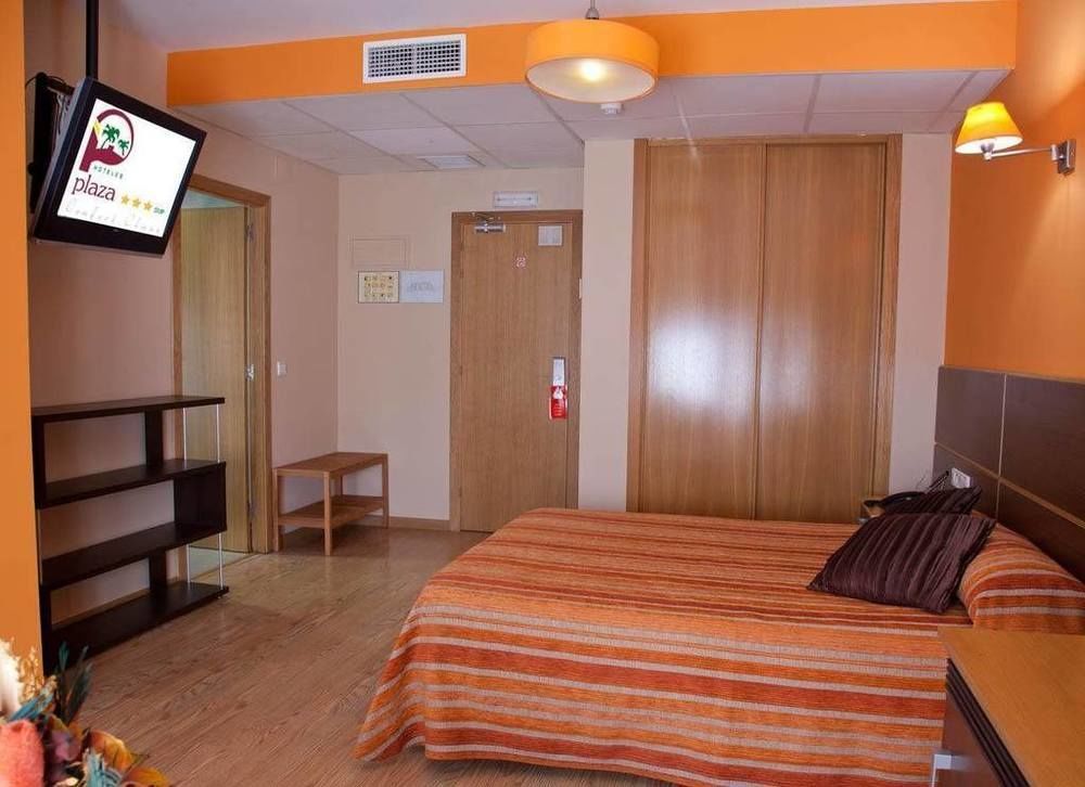 Hotel Plaza Alaquas Zewnętrze zdjęcie