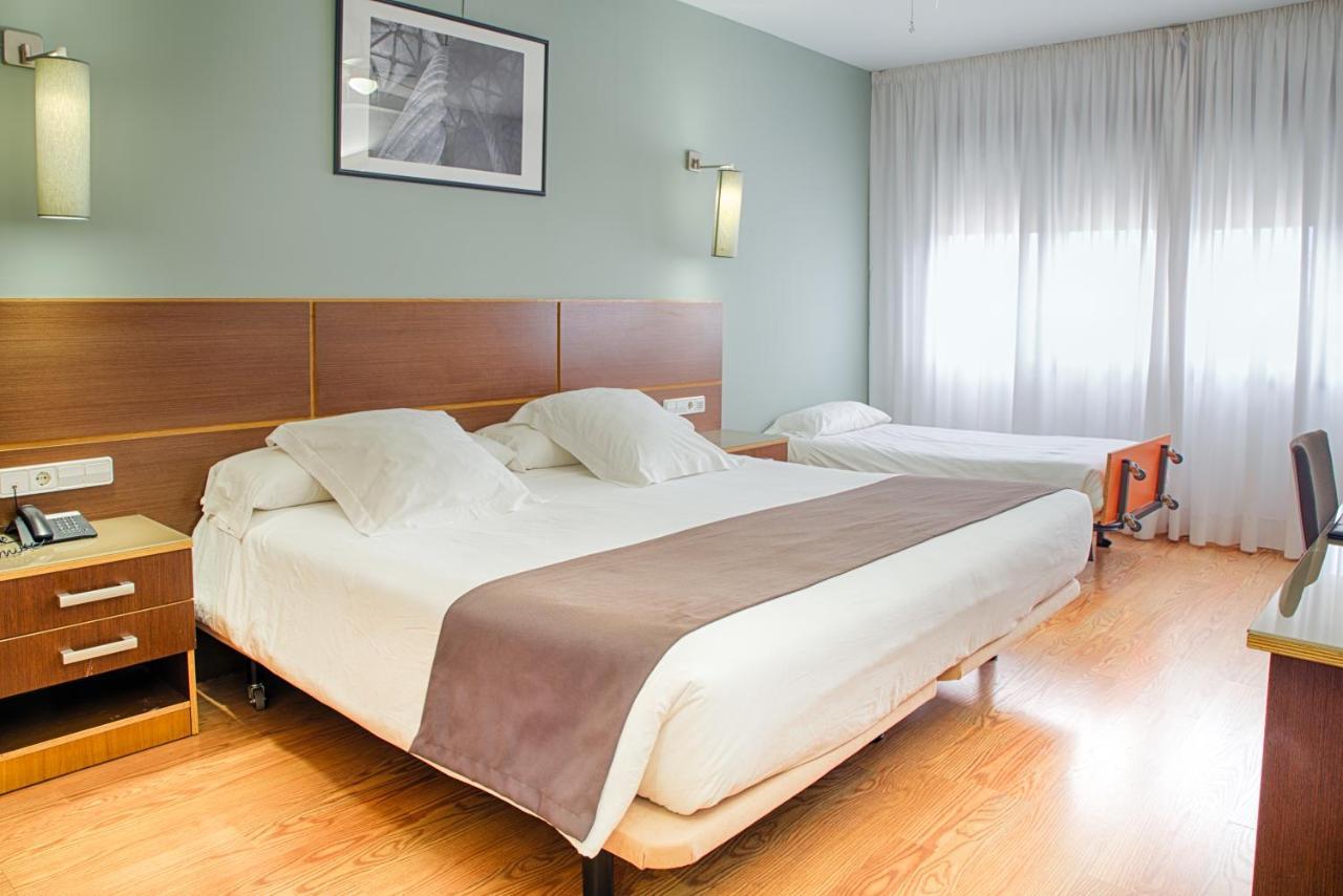 Hotel Plaza Alaquas Zewnętrze zdjęcie